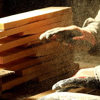 Riesgos de Trabajar con Polvo de Madera